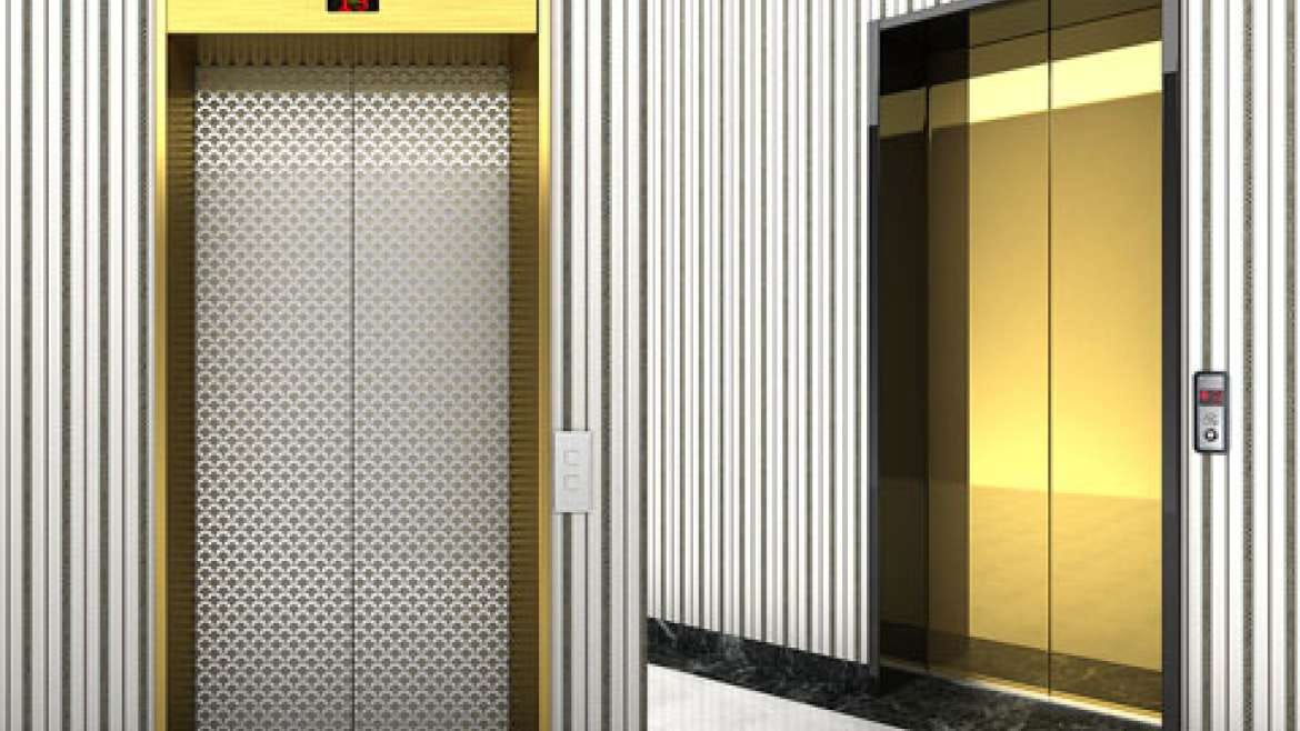 Cửa tầng thang máy